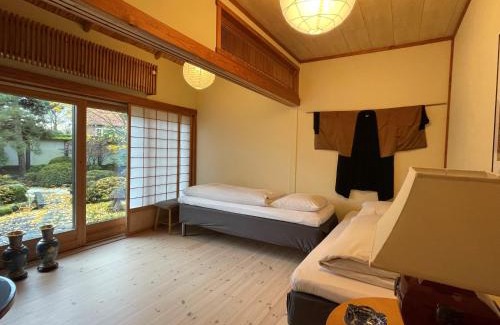 Herning Bed & Breakfast | Den Japanske Have B & B