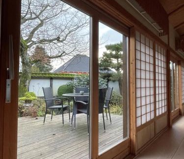 Herning Bed & Breakfast | Den Japanske Have B & B