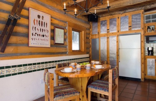 Taos Ski Valley Cabin | Denton Cabin - Warm, Pet-Friendly Log Cabin, close to Mountain Stream and Ski Re