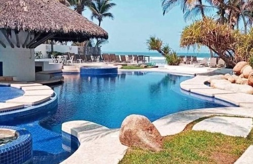 Puente del Mar Apartment | Departamento Amueblado con Club de Playa en Acapulco Diamante México