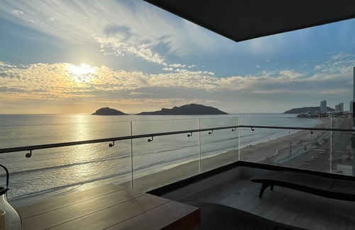 Mazatlan Apartment | Departamento a pie de Malecón