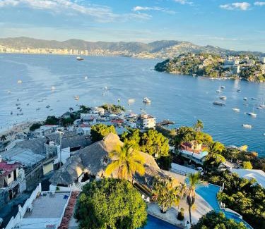 Las Playas Apartment | Departamento La mejor vista de Acapulco en CasaBlanca Grand