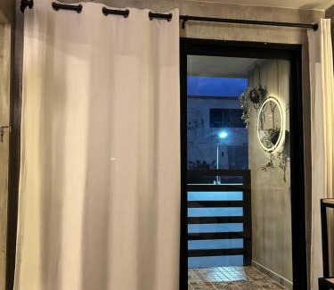 Centro Carretera Apartment | Departamento Moderno con balcón y piscina climatizada