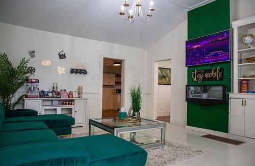 Smoketown Jackson House | Derby City Green Oasis