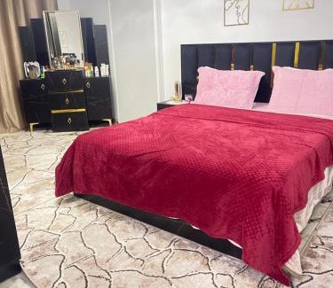 Al-Muntazah Apartment | Derm moonlight