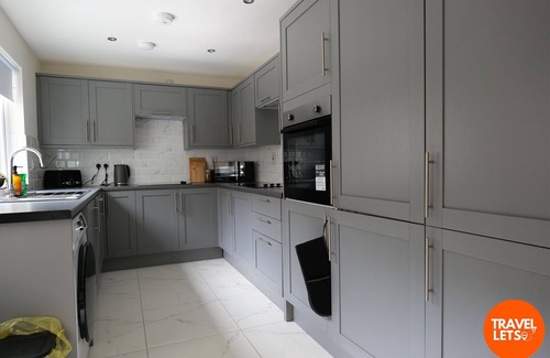 Londonderry Apartment | Derry City, Northern Ireland - Waterside Rooms (Room 3)