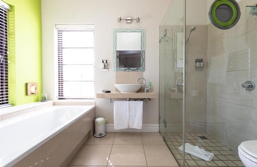Cape Town City Centre Hotel | Derwent House