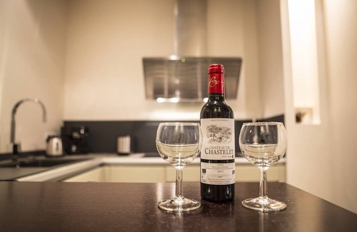 Hotel de Ville - Quinconces Apartment | Descazeaux