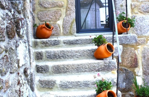 Soajo House | Description