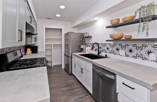 Twentynine Palms House | Desert Dream Stay with Pool - next to Joshua Tree