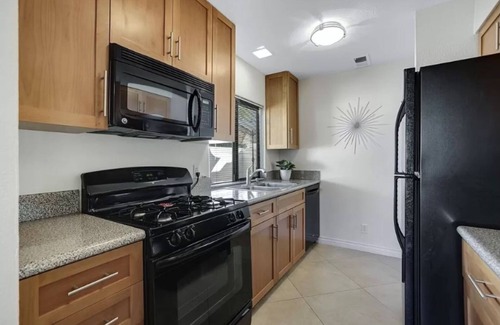 Palm Desert Condo | Desert Flower Retreat in Palm Desert near El Paseo