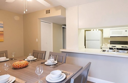 Indio Hotel | Desert Getaway 2 Units | Kitchen | Pool | Free Parking