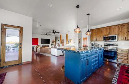 Rio Verde Foothills Villa | Desert Getaway+Pool, Peloton, Sonos & Scenic Views