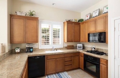 La Quinta House | Desert Haven by VARE | Pool, Spa, Gym, Tennis!