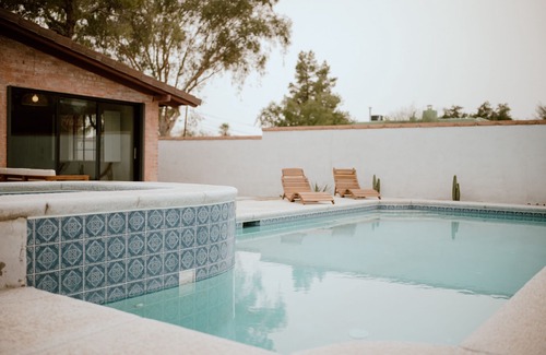 Sam Hughes House | Desert Hues - A Private & Spacious Retreat w/Pool