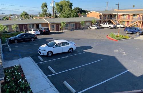 Corona Hotel | Desert Inn Motel