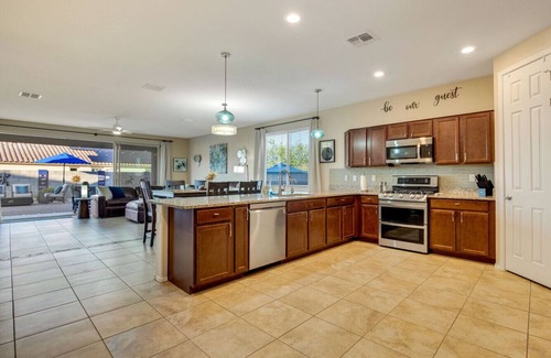 Montecito in Estrella House | Desert Lynx 2, Beautiful Home, New Pool, Spacious Back Yard, 4 Bedroom 2 Bath!