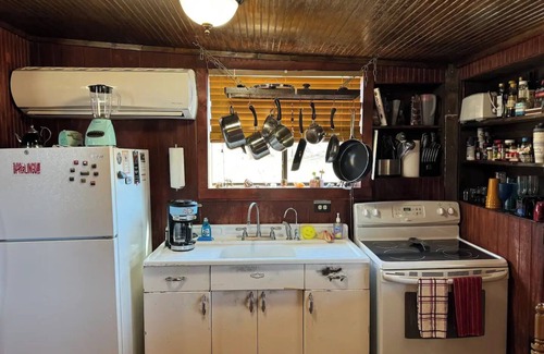 Terlingua Cabin | Desert Mountain Cabin-Grand Views