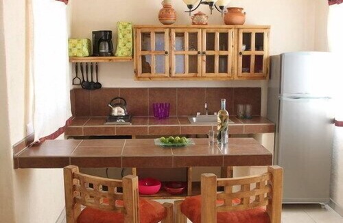 Los Cabos Cottage | Desert Oasis with swimming pool, BBQ Wifi and outdoor firepit, bird watching