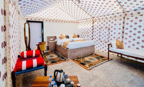 Kanoi Resort | DESERT OVERNIGHT LUXURY CAMP & ReSORT
