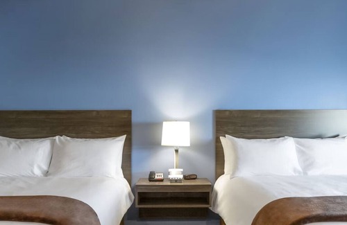 Moab Hotel | Desert Retreat – Your Base for Moab Exploration! In-Room Kitchen & Pet-Friendly