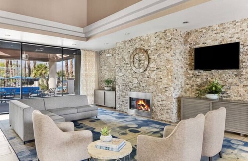 Palm Desert Hotel | Desert Springs Villas I