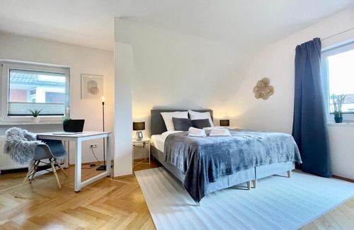 Radio Bremen Apartment | Design Maisonette I Kamin I 10 Personen I Netflix