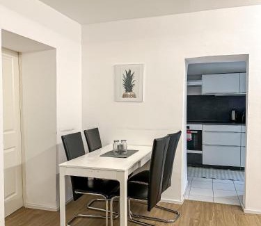Hallein Apartment | Design Stadthaus Apartment mit privatem Zugang