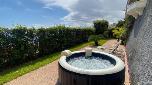 Sao Goncalo Villa | Designed Villa Palheiro Village by Holiday Rental Madeira