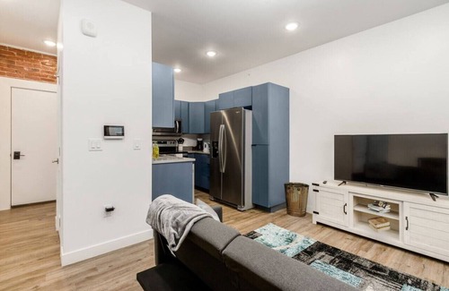 Downtown Columbus Apartment | Designer 1-Bed Haven near Downtown! Pets Welcome!