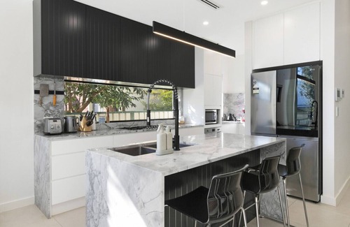Caringbah South House | Designer Family Retreat with Pool Next to Cronulla