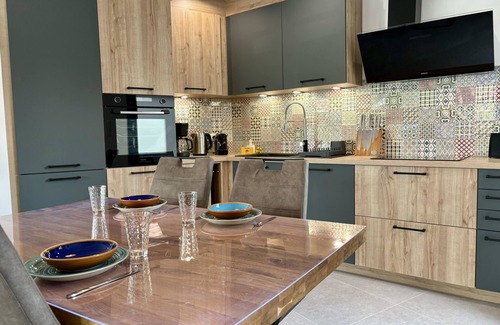 Eckbolsheim Apartment | Designer flat with lovely terrace!