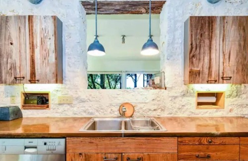 Jonesboro House | Designer Hill Country Home on 70acs Cranfills Gap