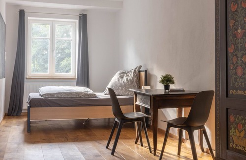 Mugeln Condo | Designwohnung auf Gutshof mit Sauna und 3 Schlafzimmern Zwischen Leipzig und DD
