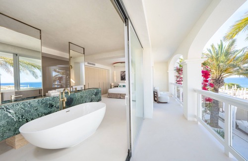 Cap Martinet Hotel | Destino Five Ibiza - 5-Star Grand Luxe Resort