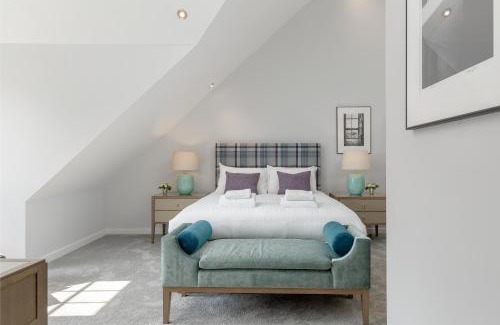 Old Town Apartment | Destiny Scotland - Royal Mile Residence