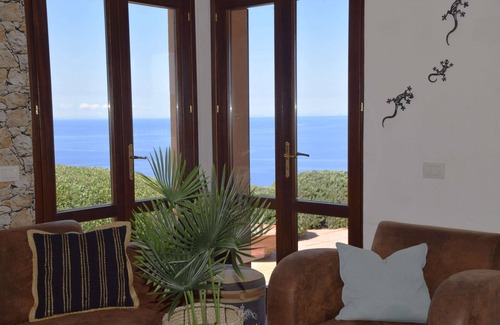 Costa Paradiso House | Detached villa, 3 bedrooms, private pool & breathtaking sea views
