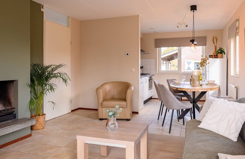 Hoeven House | Detached bungalow for 6 persons