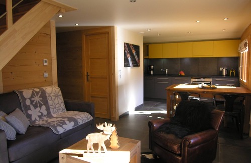 Thones Ski Chalet | Detached chalet with terrace, garden, near Lake Annecy