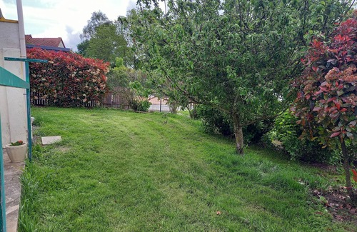 Jassat House | Detached house 3 km from shops.2 bedrooms, pets OK +11€ LA NUIT/SPAS.