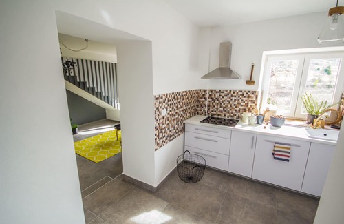 Oprtalj Villa | Detached house in a quiet and sunny location with pool