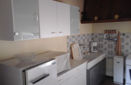 Pineuilh House | Detached house in the countryside, close to shops.