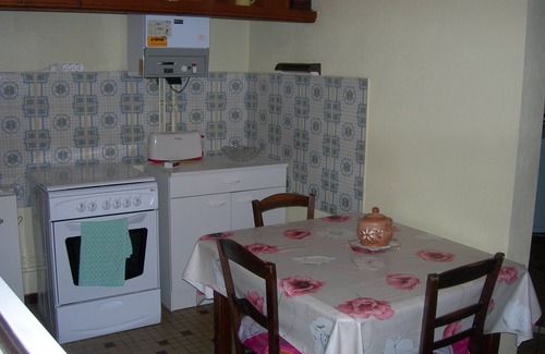 Pineuilh House | Detached house in the countryside, close to shops.