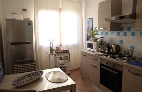 Capitana House | Detached villa with large garden and sea view