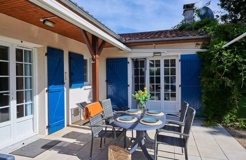 Vasles Villa | Detached villa, 2 bathrooms, sleeps 6