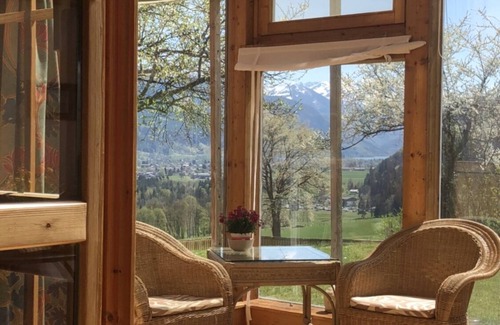 Maishofen House | Detached wooden house with fantastic view, tranquil location