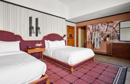 Downtown Detroit Hotel | Detroit Foundation Hotel