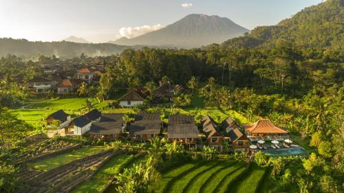 Sidemen Hotel | Devani Resort Sidemen