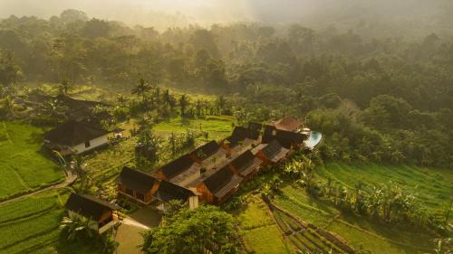 Sidemen Hotel | Devani Resort Sidemen