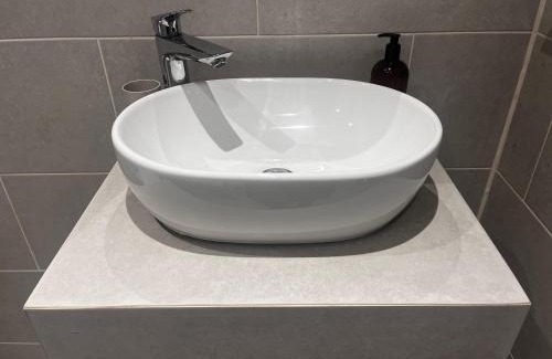 Preston House | Devonshire - Private Bedroom with Bathroom